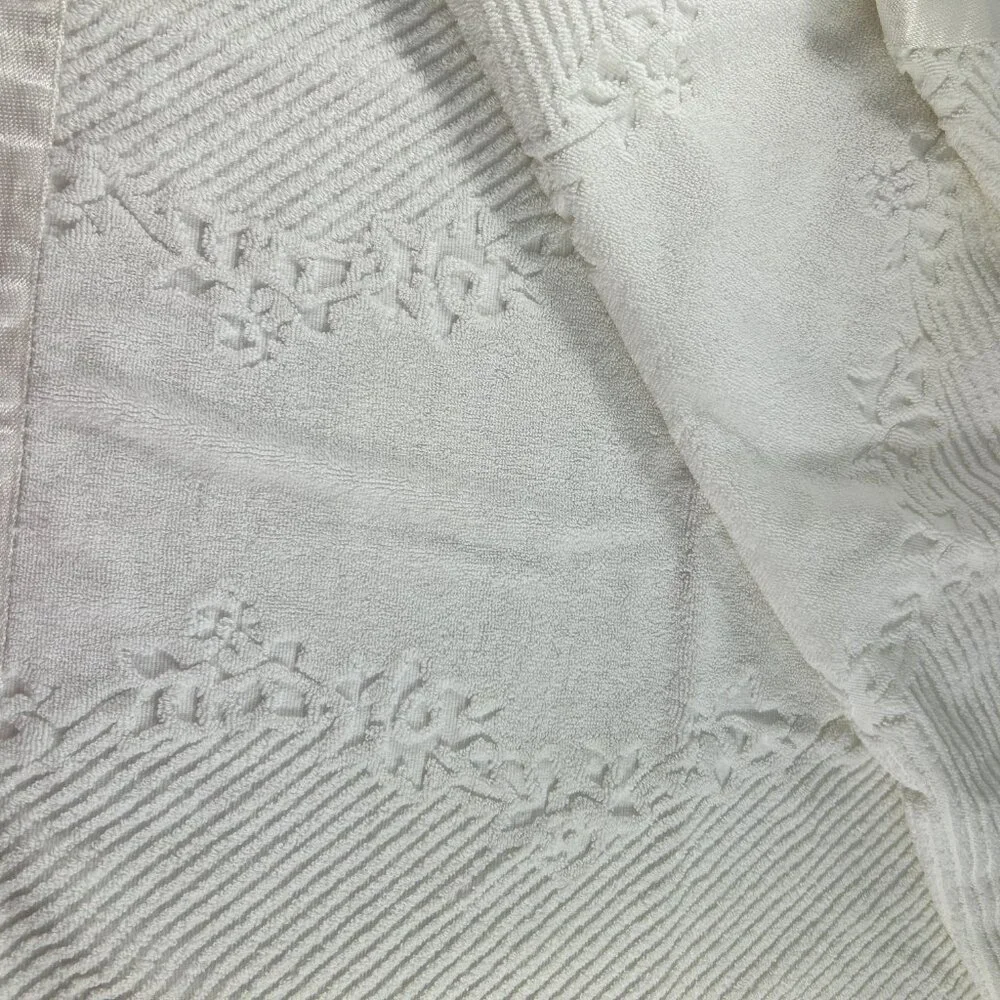 Venus White Velour Towel Set of 3 Bath Hand Washcloth Cotton